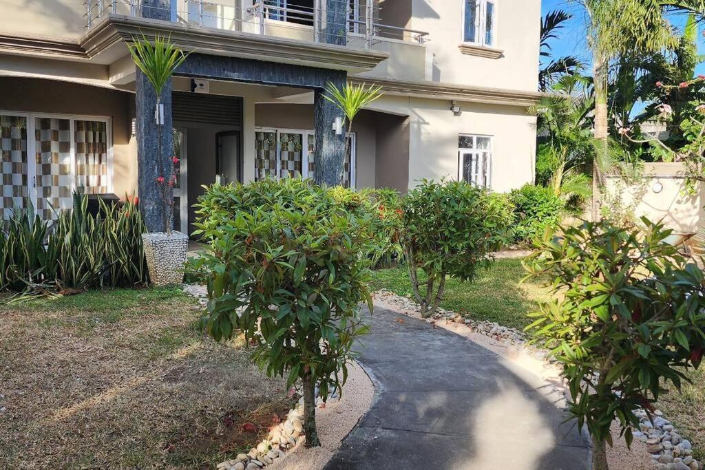 Number 8, 2Nd Floor, Pebble Bay Apartments Grand Bay Exteriér fotografie